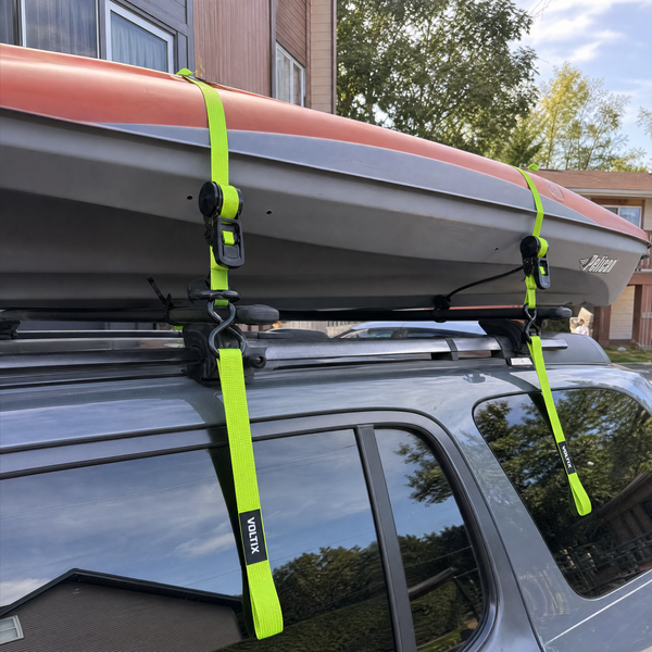 Kayak et canot sur le toit